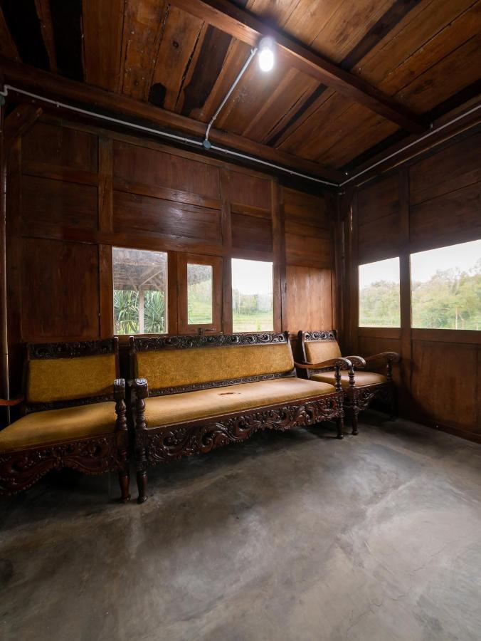 Villa Watu Kodok - Villa Located Close To The Beach Baron Bagian luar foto